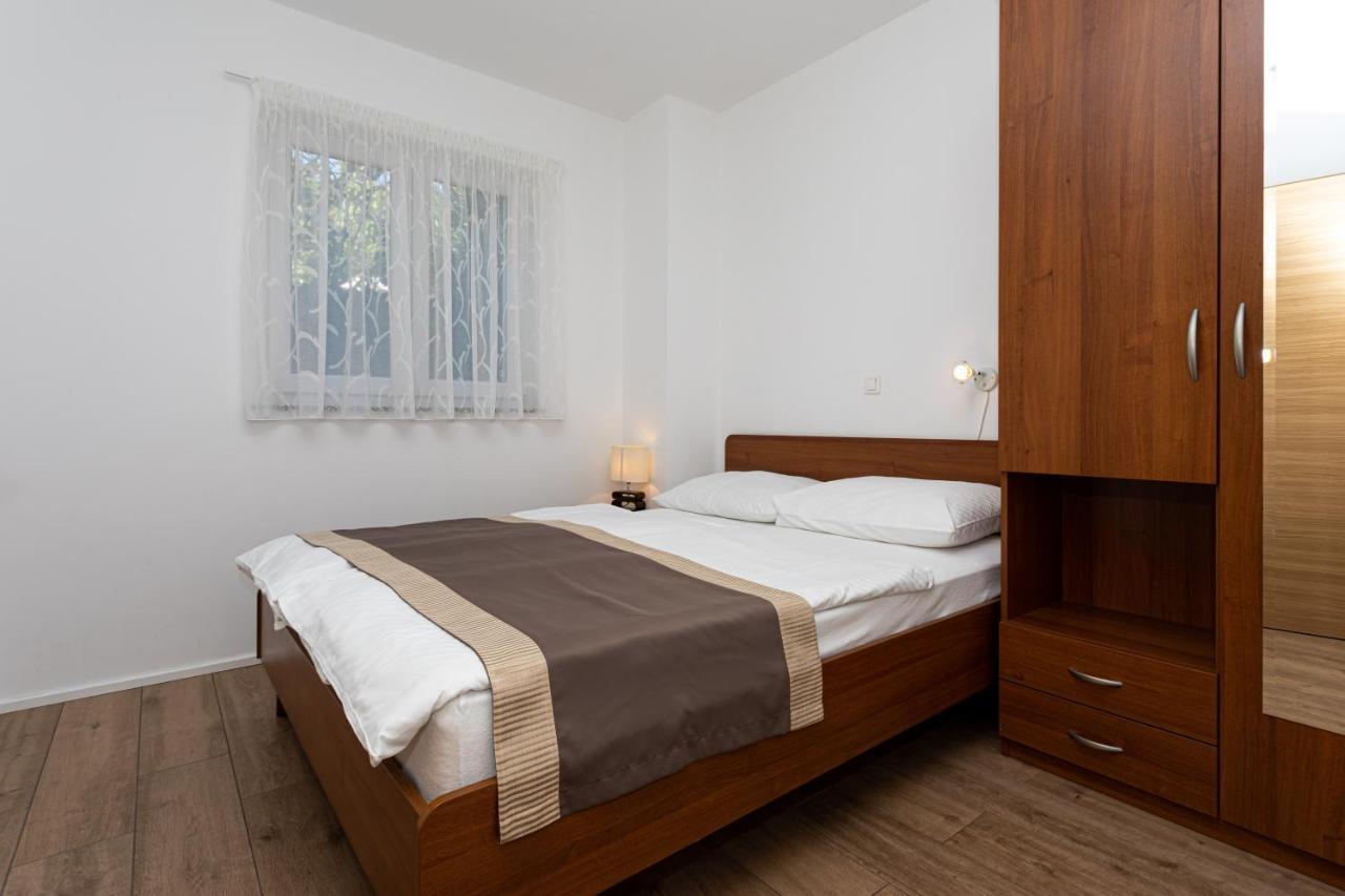 Apartments Crnekovic V บัชกา ภายนอก รูปภาพ