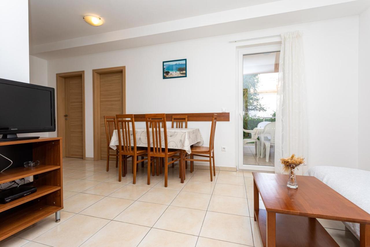 Apartments Crnekovic V บัชกา ภายนอก รูปภาพ