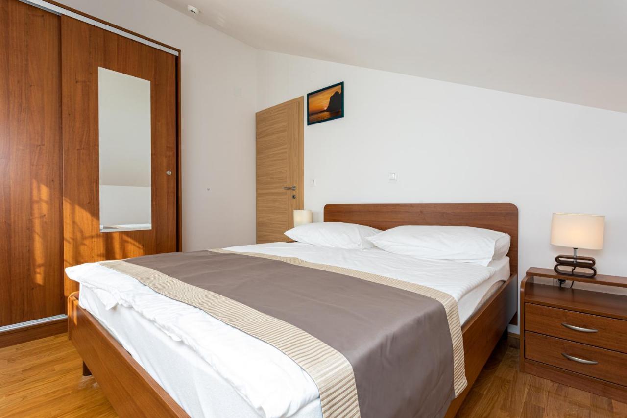 Apartments Crnekovic V บัชกา ภายนอก รูปภาพ